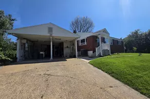3217 Nottage Ln, Falls Church, VA 22042 - Photo 1