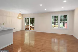 3118 Borge St, Oakton, VA 22124 - Photo 4