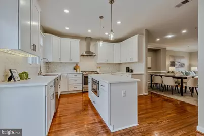 8816 Hunting Lodge Court, Vienna, VA 22182 - Photo 4