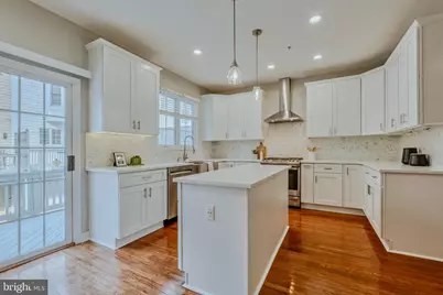 8816 Hunting Lodge Court, Vienna, VA 22182 - Photo 10