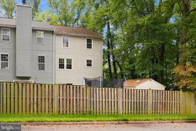 10008 Chestnut Wood Lane, Burke, VA 22015 - Photo 4