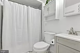 10008 Chestnut Wood Ln, Burke, VA 22015 - Photo 26