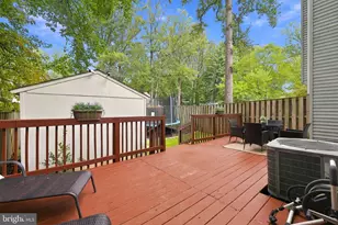 10008 Chestnut Wood Ln, Burke, VA 22015 - Photo 24
