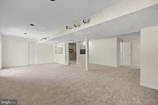 3507 Pecan Pl, Fairfax, VA 22033 - Photo 56
