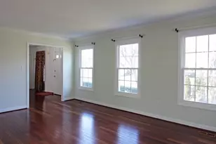 13111 Willoughby Point Dr, Fairfax, VA 22033 - Photo 6