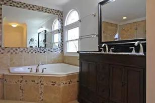 13111 Willoughby Point Dr, Fairfax, VA 22033 - Photo 46