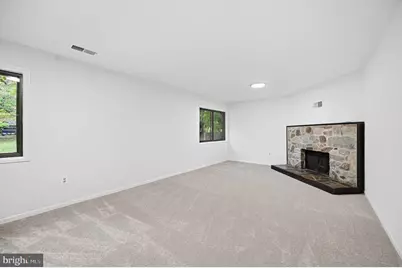 10411 Hunter Ridge Drive, Oakton, VA 22124 - Photo 46