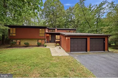 10411 Hunter Ridge Drive, Oakton, VA 22124 - Photo 1
