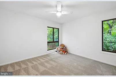 10411 Hunter Ridge Drive, Oakton, VA 22124 - Photo 40