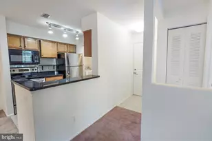 1712 Abercromby Ct, Reston, VA 20190 - Photo 2
