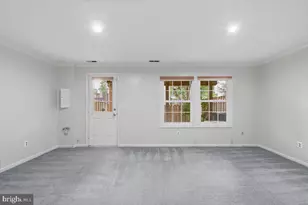 5718 Croatan Ct, Centreville, VA 20120 - Photo 18