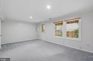 5718 Croatan Ct, Centreville, VA 20120 - Photo 20