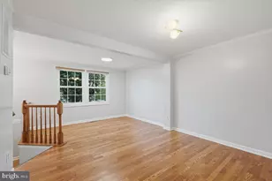 5718 Croatan Ct, Centreville, VA 20120 - Photo 8