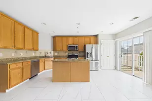4587 Whittemore Pl, Fairfax, VA 22030 - Photo 14