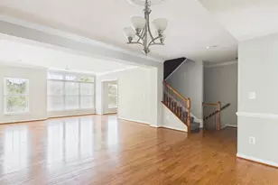 4587 Whittemore Pl, Fairfax, VA 22030 - Photo 4