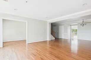 4587 Whittemore Pl, Fairfax, VA 22030 - Photo 6