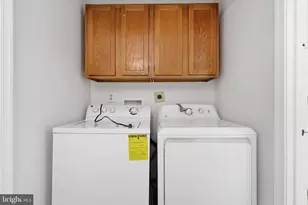 8013 Dayspring Ct, Springfield, VA 22153 - Photo 20