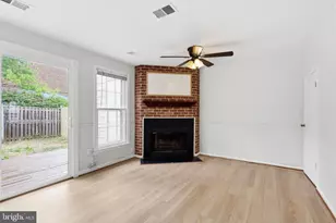 8013 Dayspring Ct, Springfield, VA 22153 - Photo 10