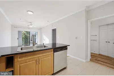 12941 Centre Park Circle #322, Herndon, VA 20171 - Photo 6