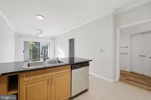 12941 Centre Park Cir, Herndon, VA 20171 - Photo 6