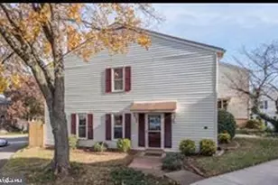 13817 Cabernet Ct, Chantilly, VA 20151 - Photo 1