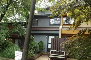 2172 Cartwright Pl, Reston, VA 20191 - Photo 2