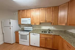 8370 Greensboro Dr, McLean, VA 22102 - Photo 8