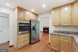 10799 Adare Dr, Fairfax, VA 22032 - Photo 12
