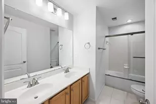 2821 Laura Gae Cir, Vienna, VA 22180 - Photo 24