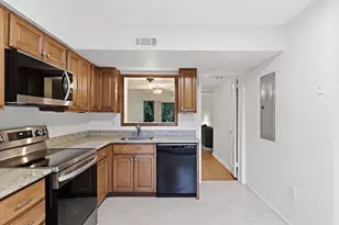 11908 Escalante Ct, Reston, VA 20191 - Photo 8
