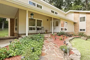 11709 Vale Rd, Oakton, VA 22124 - Photo 2