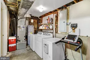 2263 Cocquina Dr, Reston, VA 20191 - Photo 34
