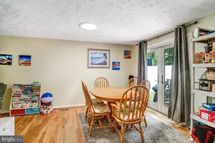 2263 Cocquina Dr, Reston, VA 20191 - Photo 10