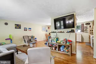 2263 Cocquina Dr, Reston, VA 20191 - Photo 6