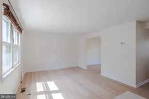 3048 Silent Valley Dr, Fairfax, VA 22031 - Photo 6