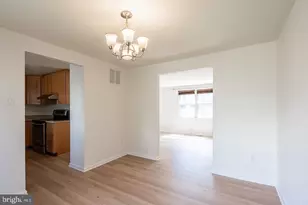 3048 Silent Valley Dr, Fairfax, VA 22031 - Photo 12