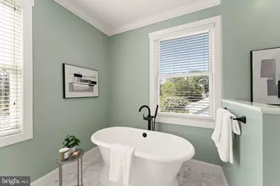 7406 Valleycrest Boulevard, Annandale, VA 22003 - Photo 24