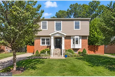 7406 Valleycrest Boulevard, Annandale, VA 22003 - Photo 1