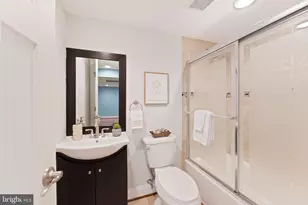 7406 Valleycrest Blvd, Annandale, VA 22003 - Photo 36