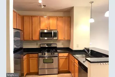2665 Prosperity Avenue #216, Fairfax, VA 22031 - Photo 4