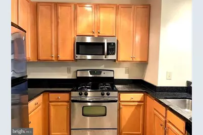 2665 Prosperity Avenue #216, Fairfax, VA 22031 - Photo 2