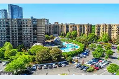 8380 Greensboro Drive #625, McLean, VA 22102 - Photo 4