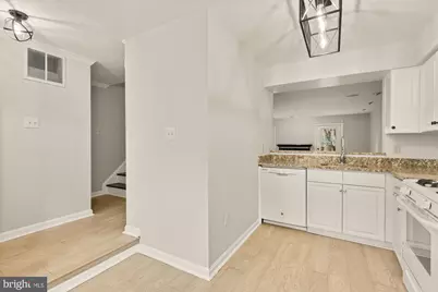 7553 Chrisland Cove, Falls Church, VA 22042 - Photo 8