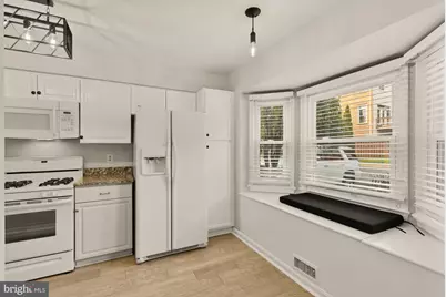 7553 Chrisland Cove, Falls Church, VA 22042 - Photo 4