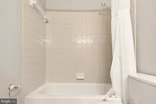 7553 Chrisland Cove, Falls Church, VA 22042 - Photo 20