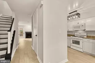 7553 Chrisland Cove, Falls Church, VA 22042 - Photo 2