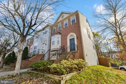 5835 Stream Pond Court, Centreville, VA 20120 - Photo 4
