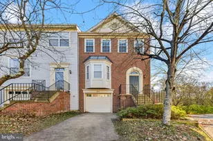 5835 Stream Pond Ct, Centreville, VA 20120 - Photo 1