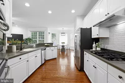 5607 Lierman Circle, Centreville, VA 20120 - Photo 16