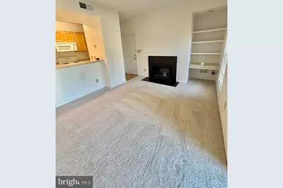 12155 Penderview Terrace #821, Fairfax, VA 22033 - Photo 4